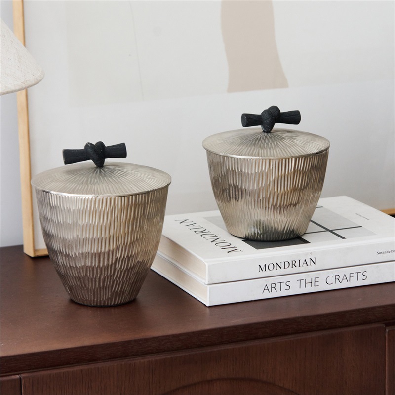 Decor Lighting India - インド製の軽奢な銀線模様の収納ジャー、中空ボウル、軽奢な家庭用デスクトップデコレーションボックス、フルーツプレートオーナメント