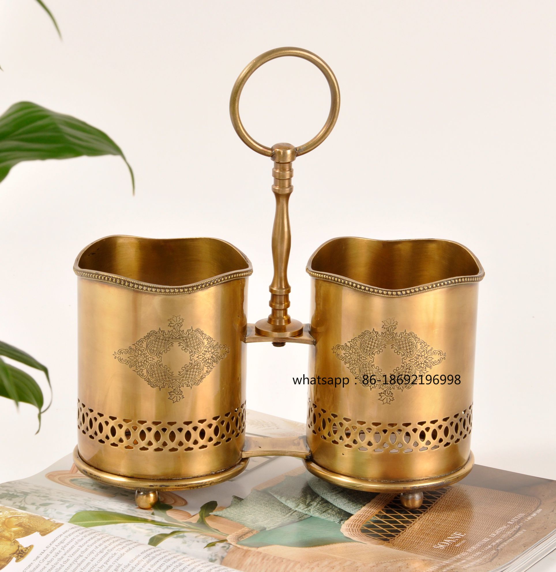 Decor Lighting India - インド輸入真鍮製ハンドルカトラリーチューブヨーロピアンスタイルライトラグジュアリーモデルルームリビングルームスタディペンホルダー収納装飾