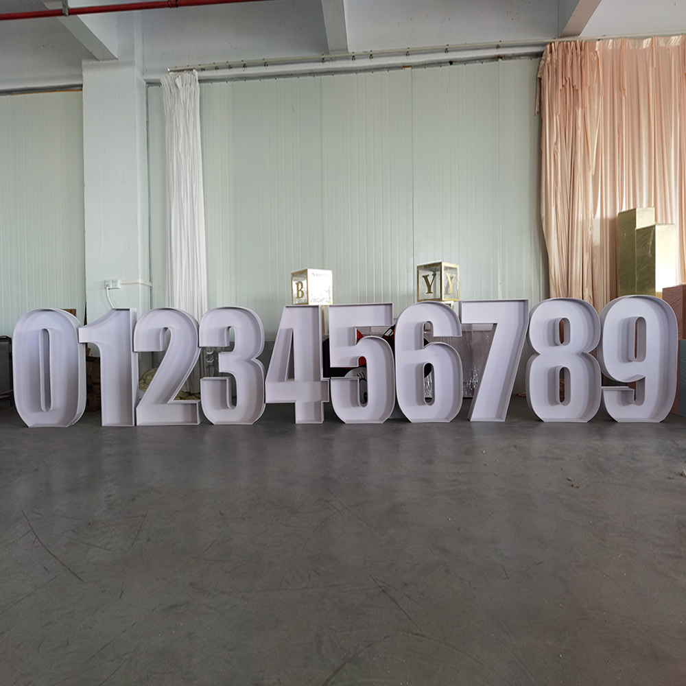 大型LED文字看板、背の高い4フィートのマーキーサイン、自立 - Light Up Letters Marquee のレビューと価格