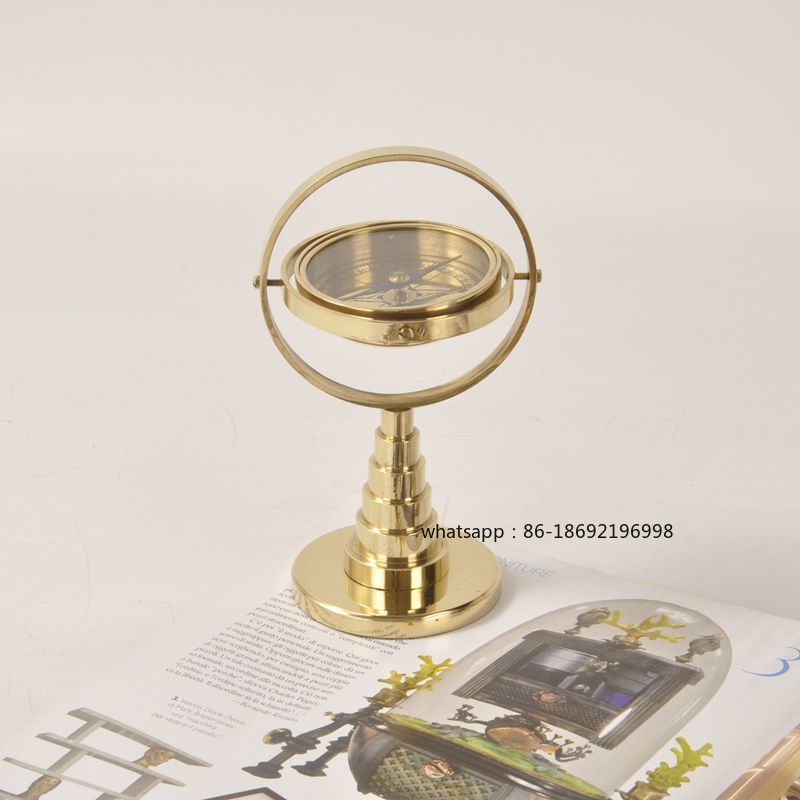 インド輸入北欧風高級ゴールド卓上垂直真鍮コンパスコンパスホー - Decor Lighting India のレビューと価格